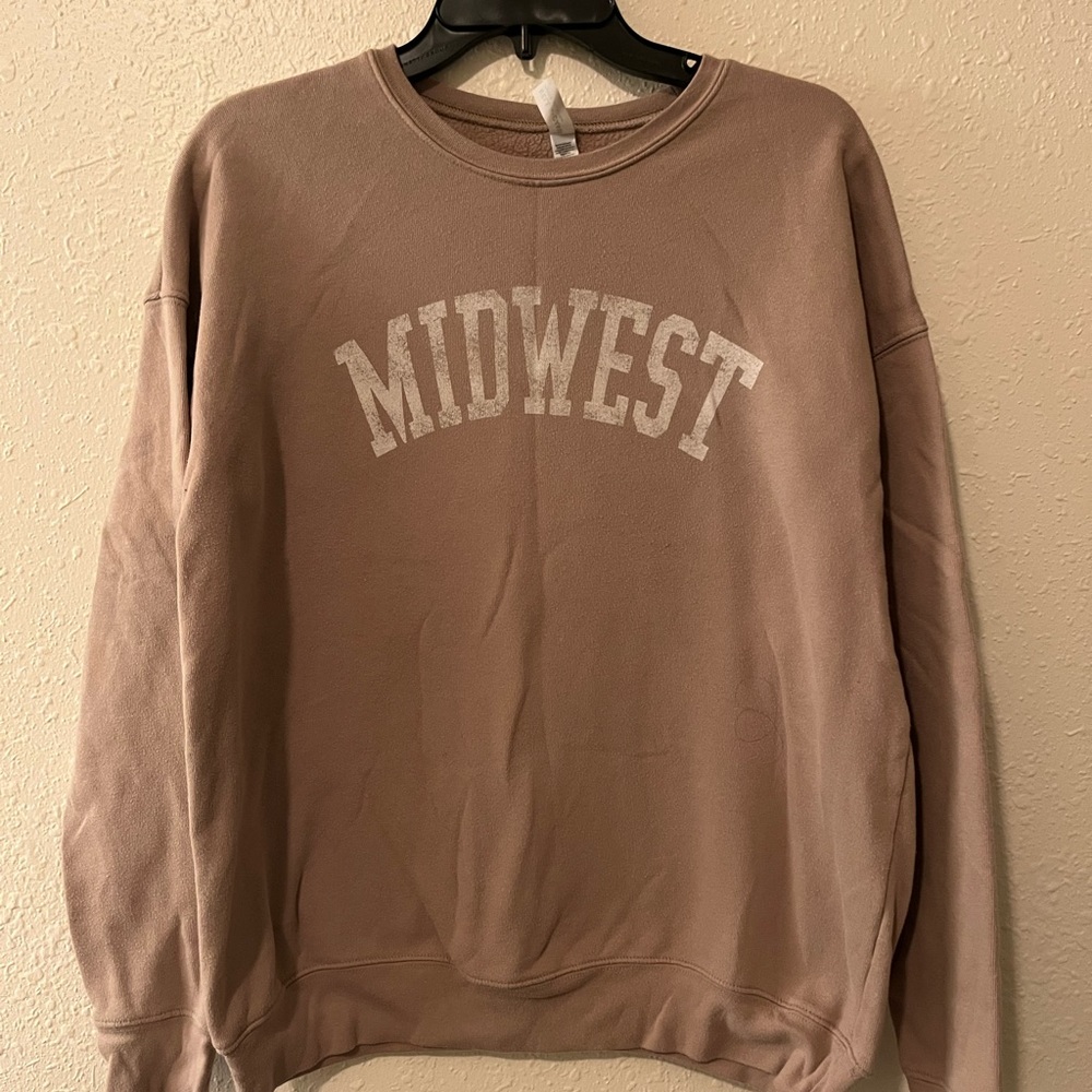 “Midwest” sweatshirt